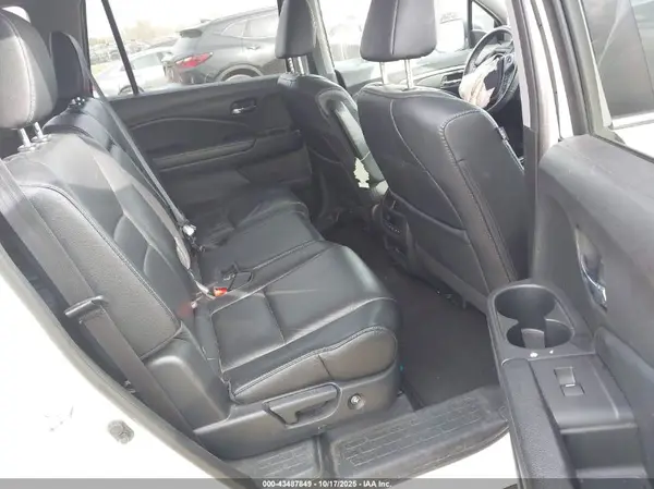 5FNYF5H51HB041880 2017 HONDA PILOT - Image 8