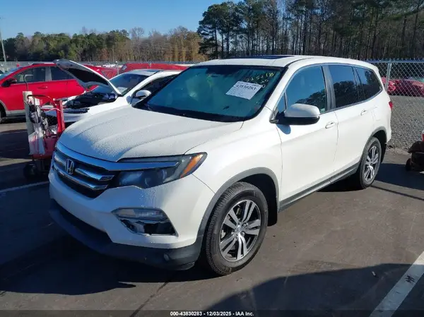 5FNYF5H51JB010490 2018 HONDA PILOT - Image 2