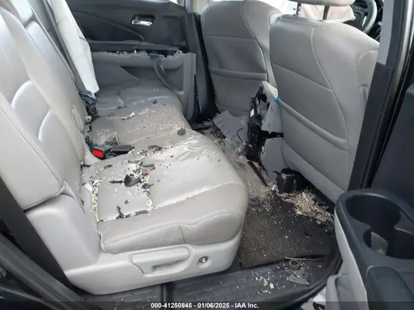 5FNYF5H51JB025281 2018 HONDA PILOT - Image 8