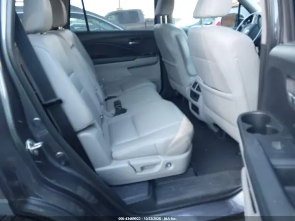5FNYF5H51KB030692 2019 HONDA PILOT - Image 8