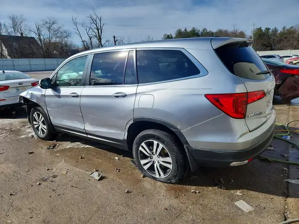 5FNYF5H52HB000514 2017 HONDA PILOT - Image 2