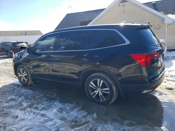 5FNYF5H52HB000741 2017 HONDA PILOT - Image 2