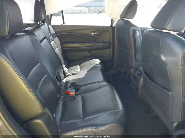 5FNYF5H52HB030869 2017 HONDA PILOT - Image 8