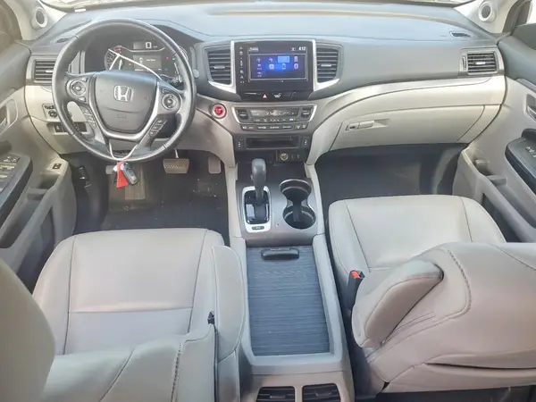 5FNYF5H52HB037806 2017 HONDA PILOT - Image 8