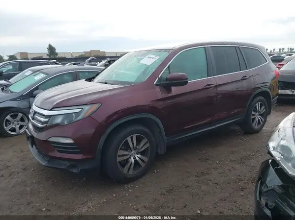 5FNYF5H52HB038454 2017 HONDA PILOT - Image 2