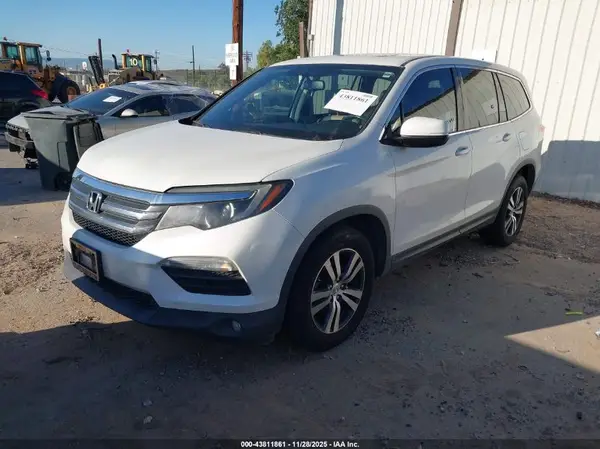 5FNYF5H52HB045498 2017 HONDA PILOT - Image 2