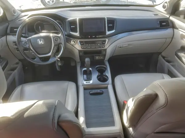 5FNYF5H52HB045940 2017 HONDA PILOT - Image 8