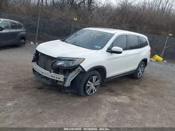 5FNYF5H52JB022986 2018 HONDA PILOT - Image 2