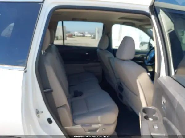 5FNYF5H52JB026830 2018 HONDA PILOT - Image 8