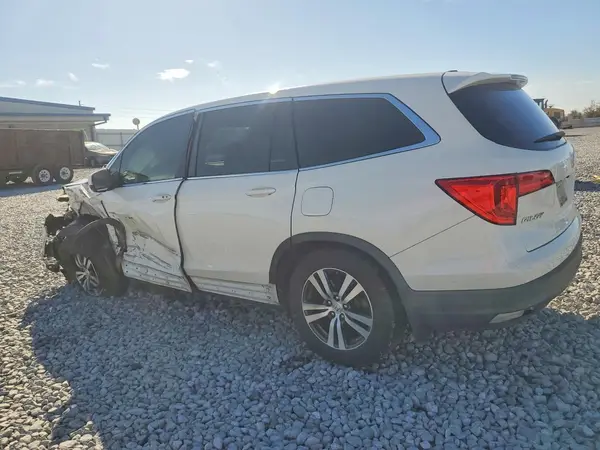 5FNYF5H52JB028657 2018 HONDA PILOT - Image 2