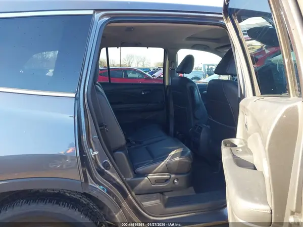 5FNYF5H52KB035545 2019 HONDA PILOT - Image 8