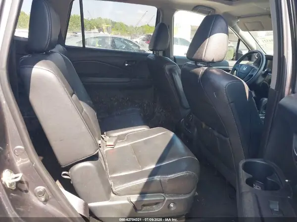 5FNYF5H53HB005110 2017 HONDA PILOT - Image 8