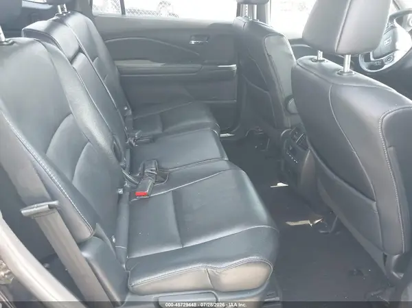 5FNYF5H53HB007603 2017 HONDA PILOT - Image 8