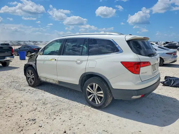 5FNYF5H53HB025664 2017 HONDA PILOT - Image 2
