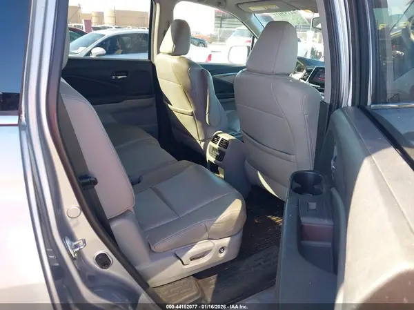 5FNYF5H53HB039130 2017 HONDA PILOT - Image 8