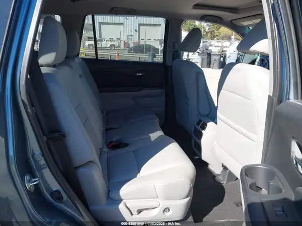 5FNYF5H53HB044506 2017 HONDA PILOT - Image 8
