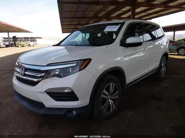 5FNYF5H53JB002066 2018 HONDA PILOT - Image 2