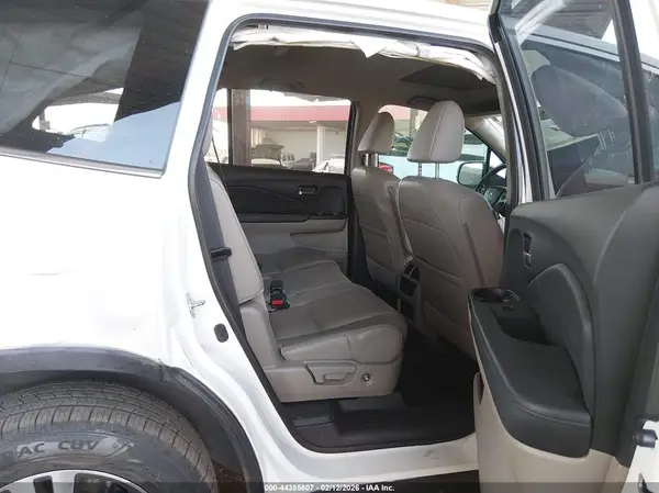 5FNYF5H53JB002066 2018 HONDA PILOT - Image 8