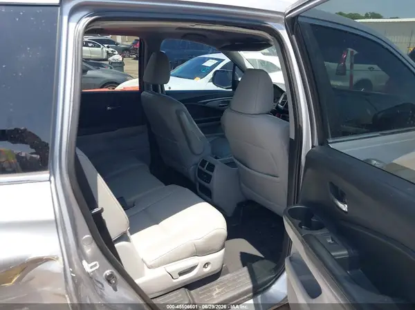 5FNYF5H53JB010314 2018 HONDA PILOT - Image 8