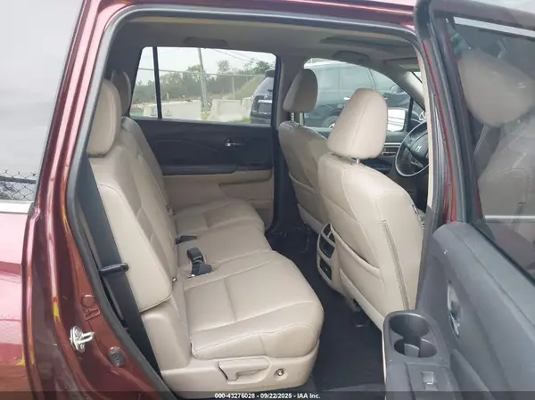 5FNYF5H53JB011446 2018 HONDA PILOT - Image 8