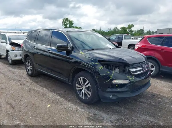 5FNYF5H53JB018980 2018 HONDA PILOT - Image 1