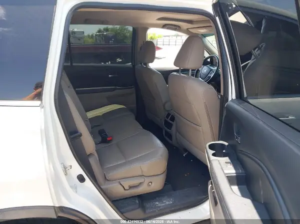 5FNYF5H54GB043296 2016 HONDA PILOT - Image 8