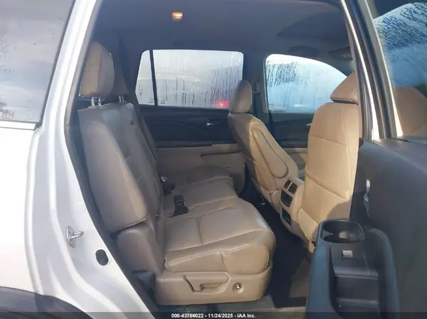 5FNYF5H54HB042800 2017 HONDA PILOT - Image 8