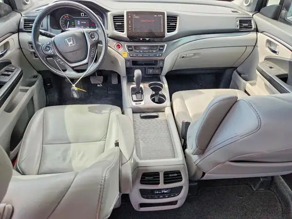 5FNYF5H54JB000519 2018 HONDA PILOT - Image 8