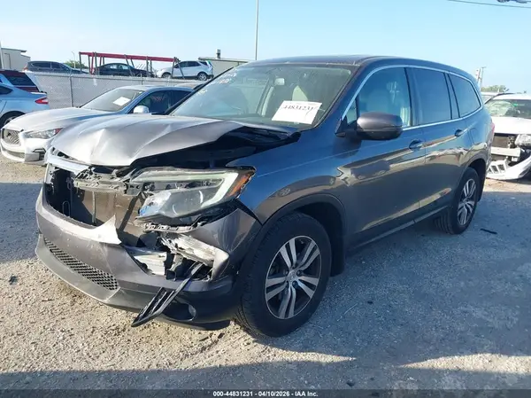 5FNYF5H54JB021838 2018 HONDA PILOT - Image 2