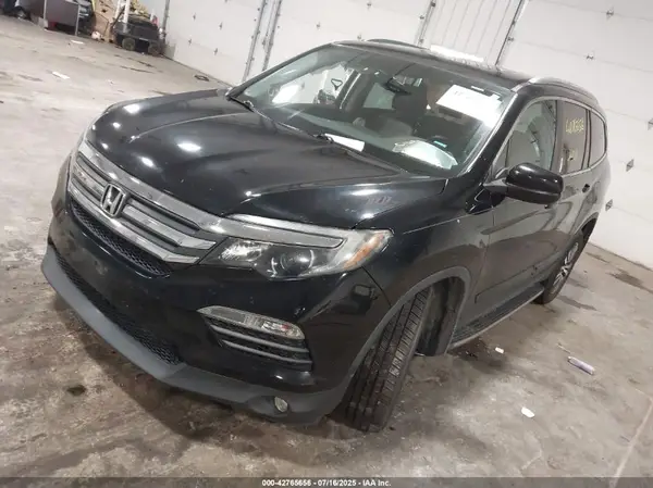 5FNYF5H54JB028286 2018 HONDA PILOT - Image 2