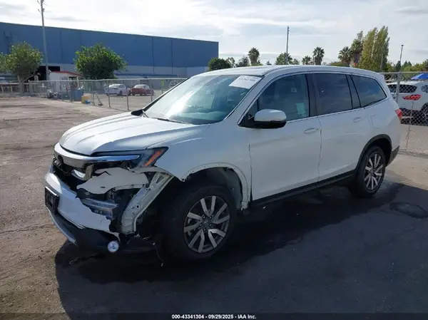 5FNYF5H54MB011668 2021 HONDA PILOT - Image 2