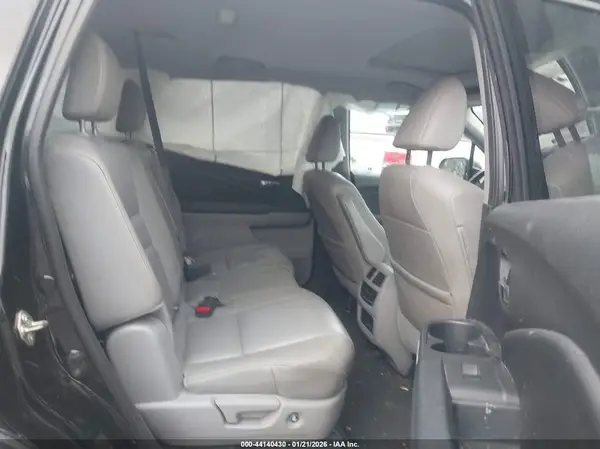 5FNYF5H55HB005013 2017 HONDA PILOT - Image 8