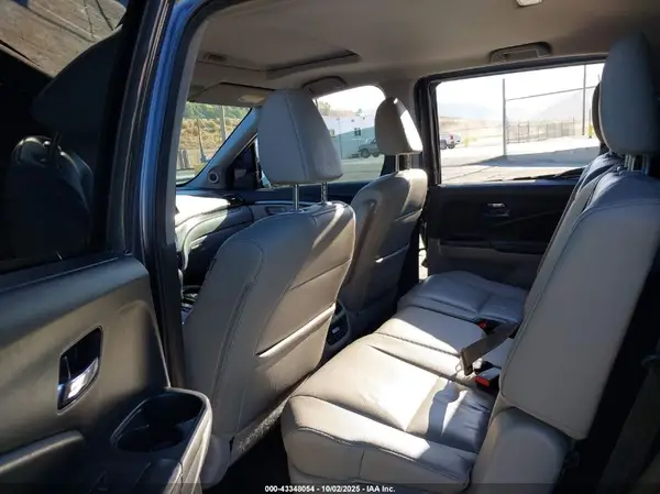 5FNYF5H55HB017064 2017 HONDA PILOT - Image 8