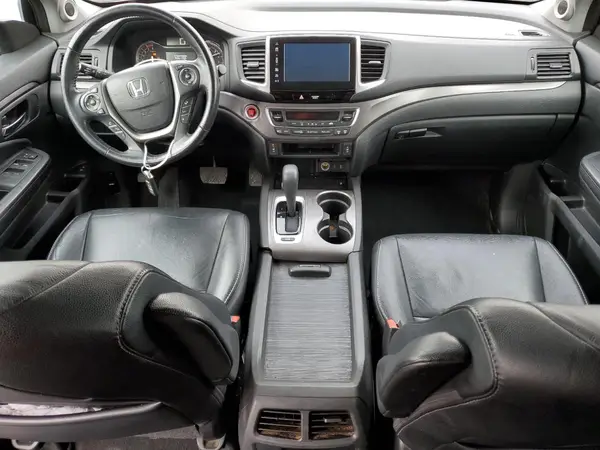 5FNYF5H55HB026170 2017 HONDA PILOT - Image 8