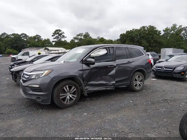 5FNYF5H55HB033782 2017 HONDA PILOT - Image 2