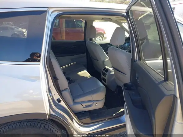 5FNYF5H55HB038089 2017 HONDA PILOT - Image 8