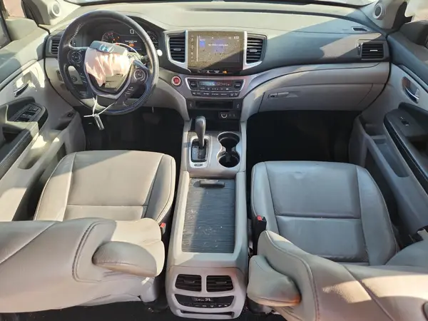 5FNYF5H55JB008113 2018 HONDA PILOT - Image 8