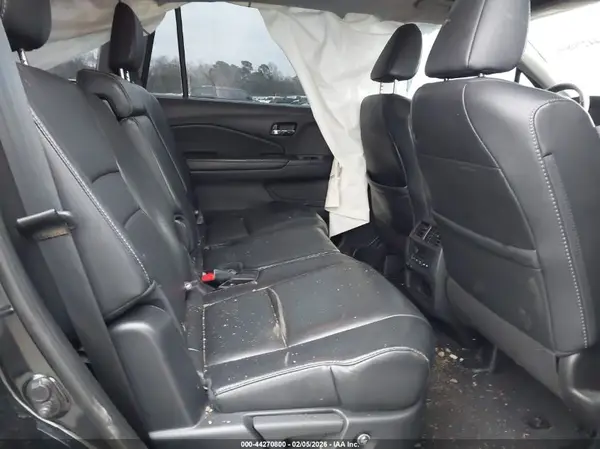 5FNYF5H55JB009097 2018 HONDA PILOT - Image 8