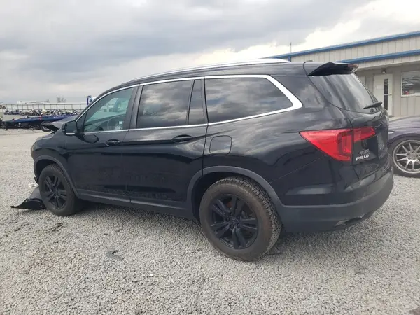 5FNYF5H55JB018964 2018 HONDA PILOT - Image 2