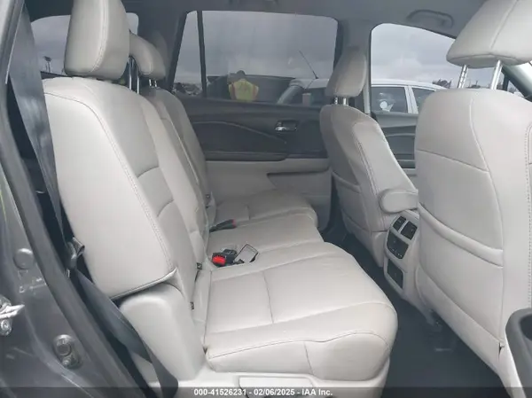 5FNYF5H55JB019984 2018 HONDA PILOT - Image 8