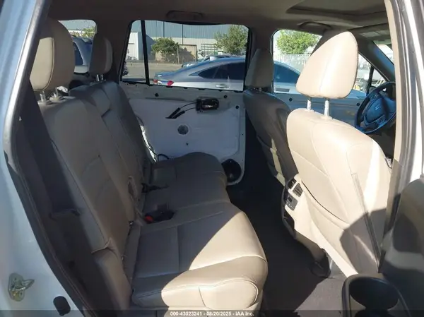 5FNYF5H55JB026286 2018 HONDA PILOT - Image 8