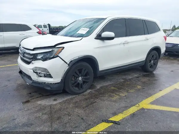 5FNYF5H55JB031472 2018 HONDA PILOT - Image 2