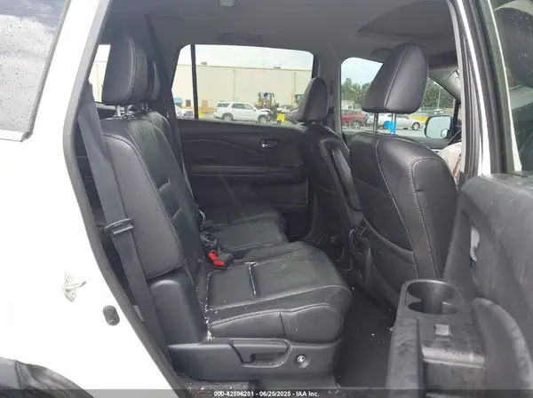 5FNYF5H55JB031472 2018 HONDA PILOT - Image 8