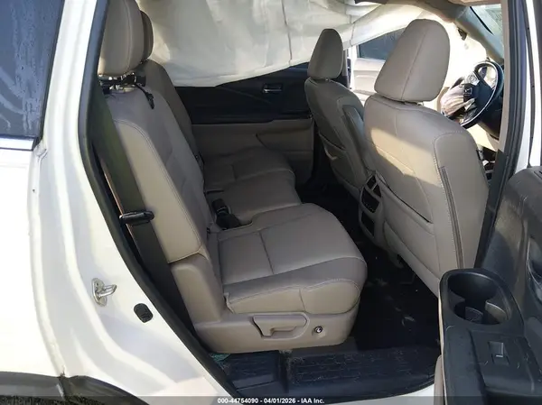 5FNYF5H55KB023857 2019 HONDA PILOT - Image 8