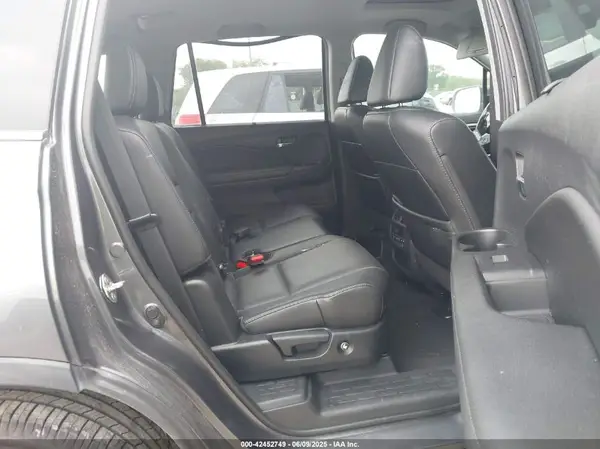 5FNYF5H55KB027813 2019 HONDA PILOT - Image 8