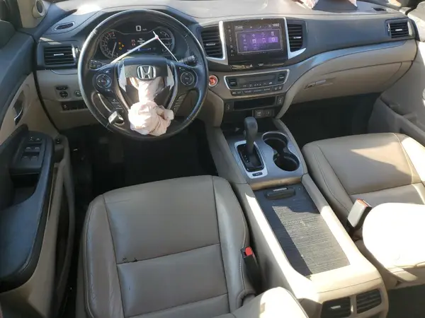 5FNYF5H56HB000015 2017 HONDA PILOT - Image 8
