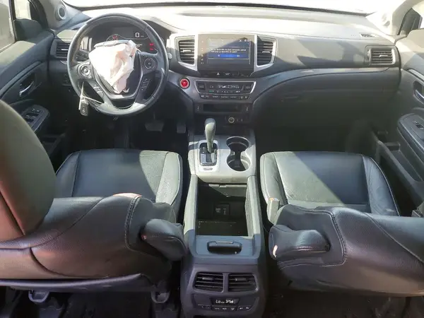 5FNYF5H56HB000242 2017 HONDA PILOT - Image 8
