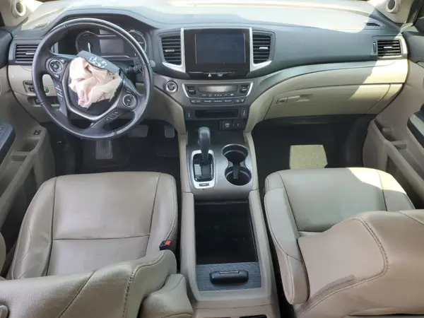 5FNYF5H56HB004713 2017 HONDA PILOT - Image 8