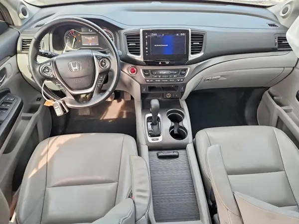 5FNYF5H56HB008356 2017 HONDA PILOT - Image 8