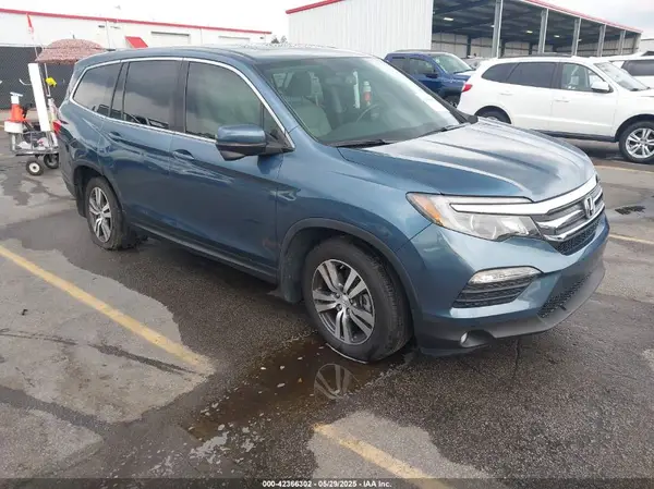 5FNYF5H56HB015985 2017 HONDA PILOT - Image 1